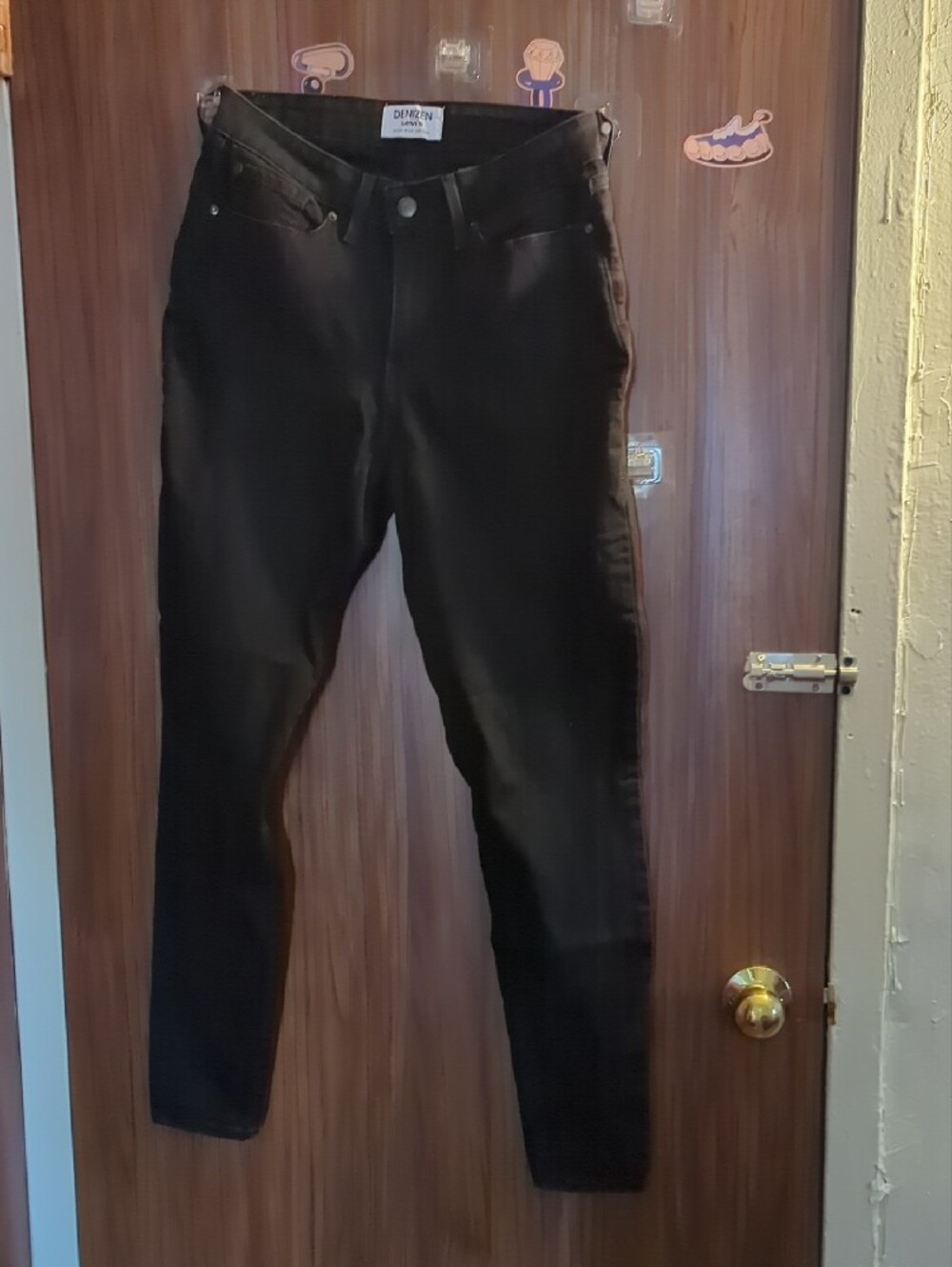 Levi's Black High Rise Skinny Jeans - Picture 3 of 3
